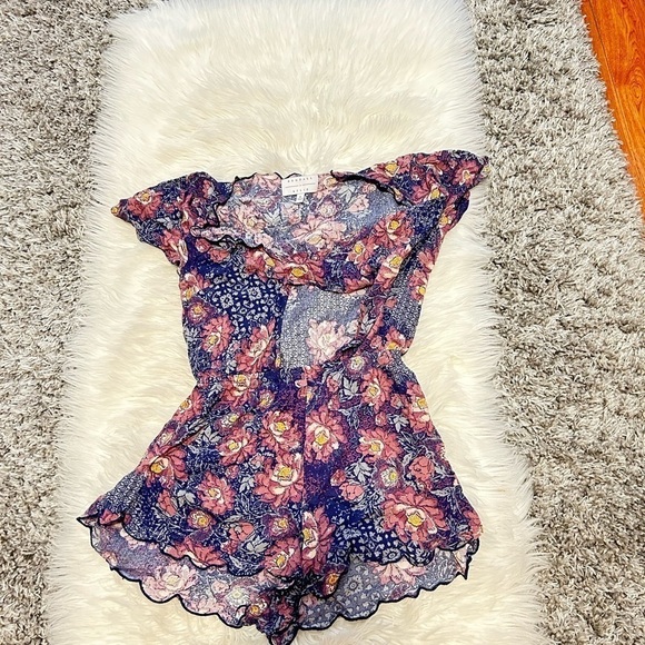 Floral romper - Picture 1 of 1